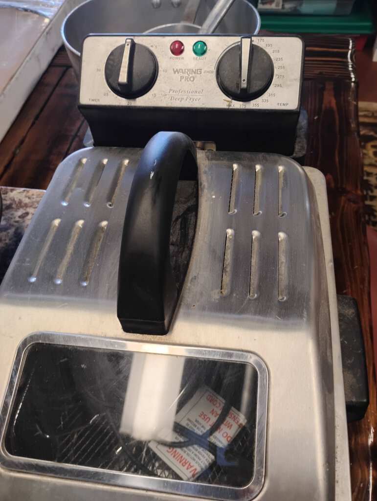 WARING PRO DEEP FRYER