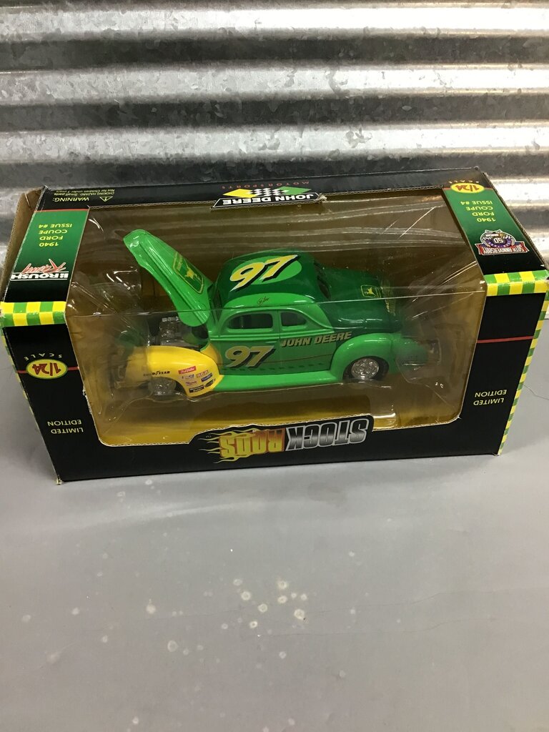 John Deere Limited Edition 1:24 Scale Stock Car