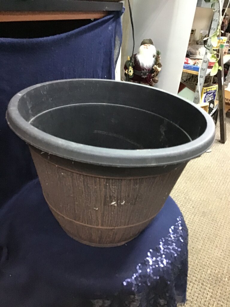 Large Plastic Planter Pot