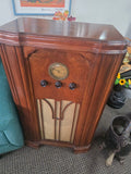 Vintage Atwater Kent 1930s Wooden Radio